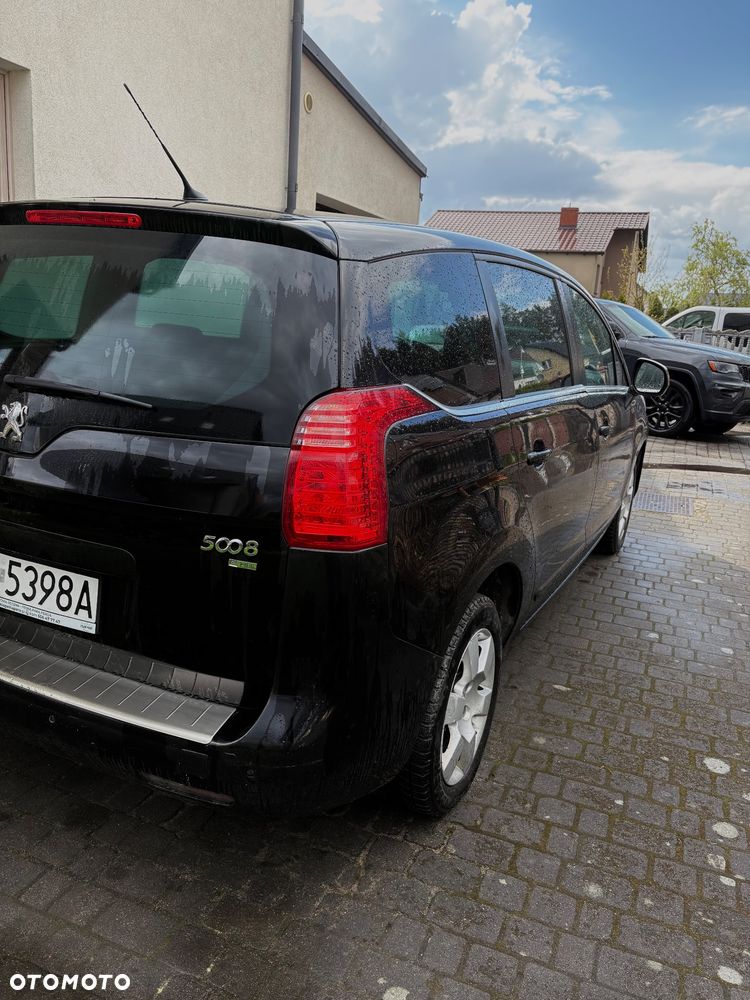 Peugeot 5008 - 4