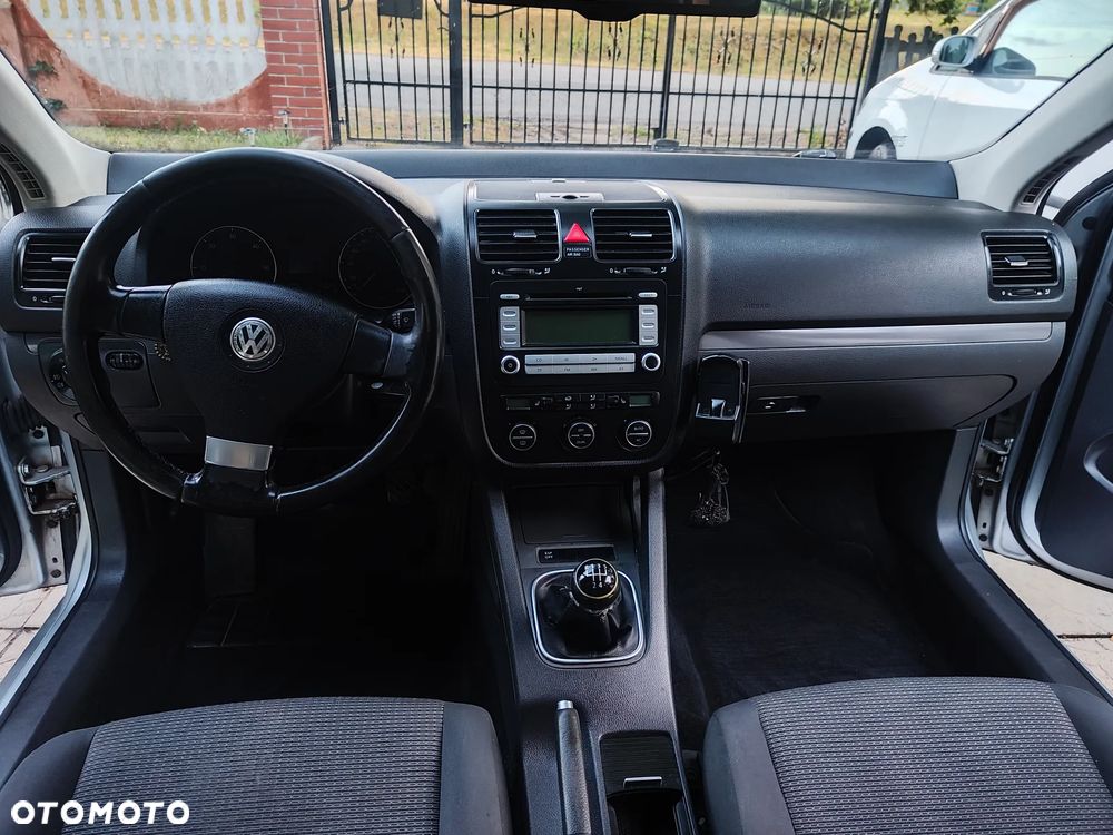 Volkswagen Golf 1.9 TDI DPF Comfortline - 5