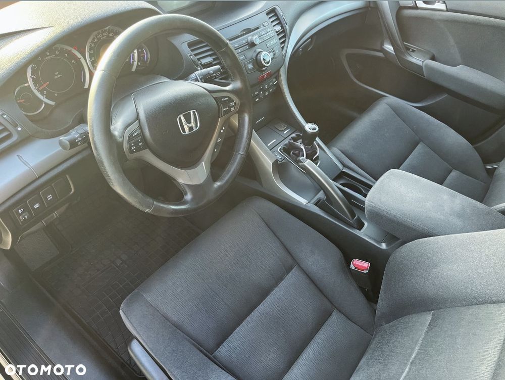 Honda Accord 2.0 Elegance Advantage - 9