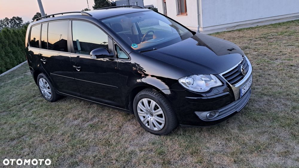 Volkswagen Touran - 3