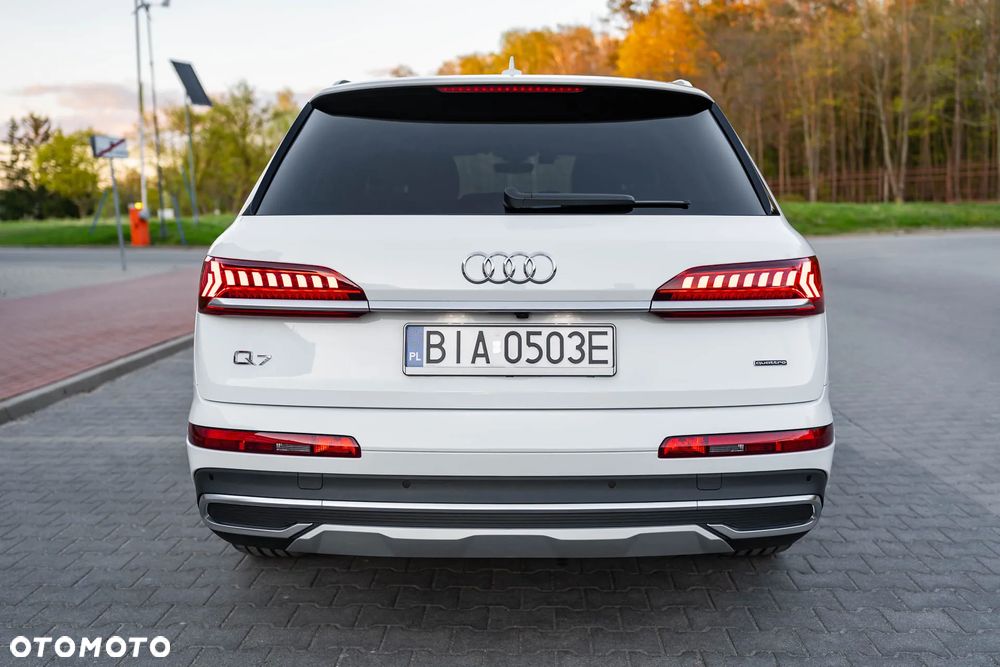 Audi Q7 - 9