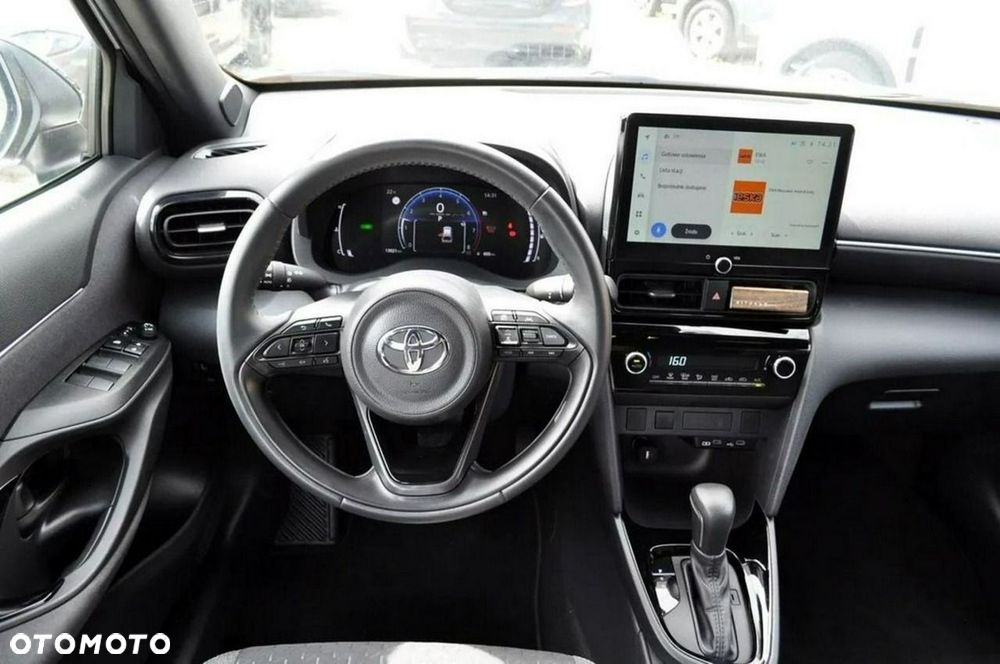 Toyota Yaris - 32