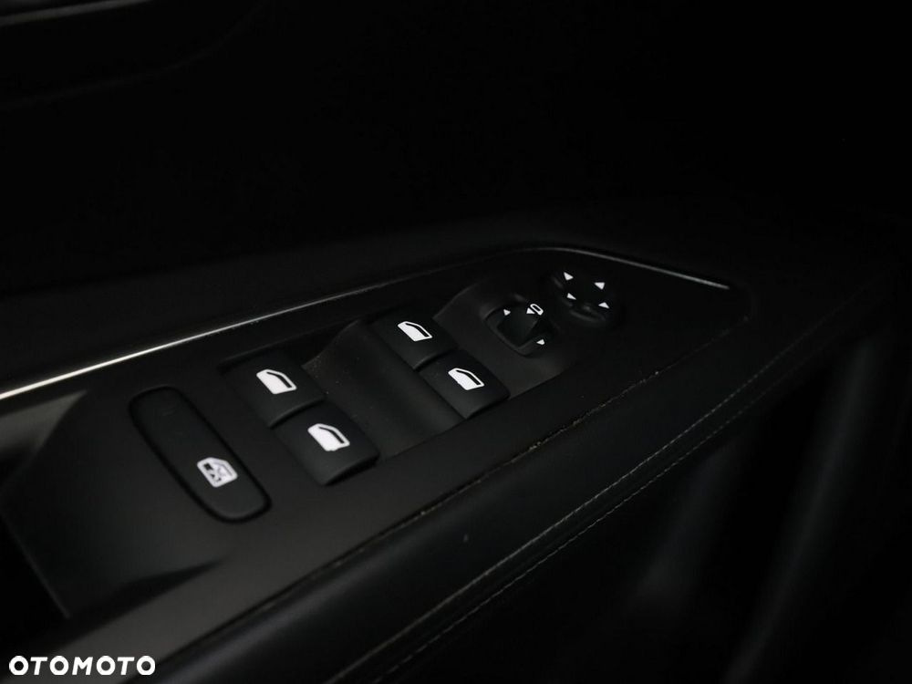 Peugeot 3008 2.0 BlueHDi Crossway S&S EAT8 - 38