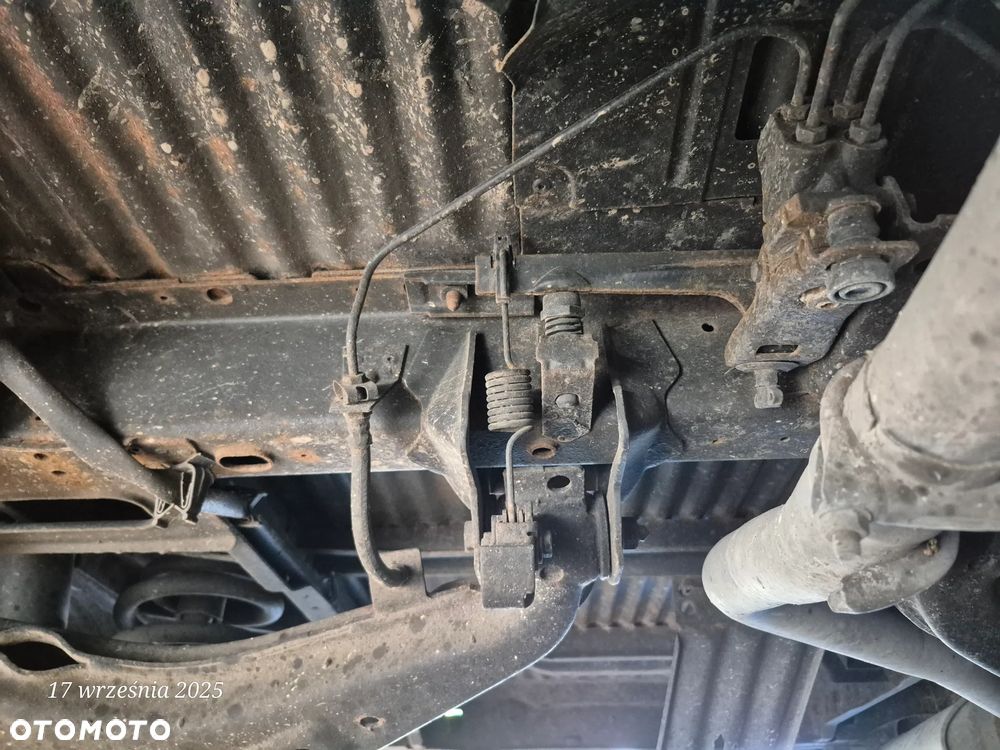 Volkswagen Caravelle GL - 26