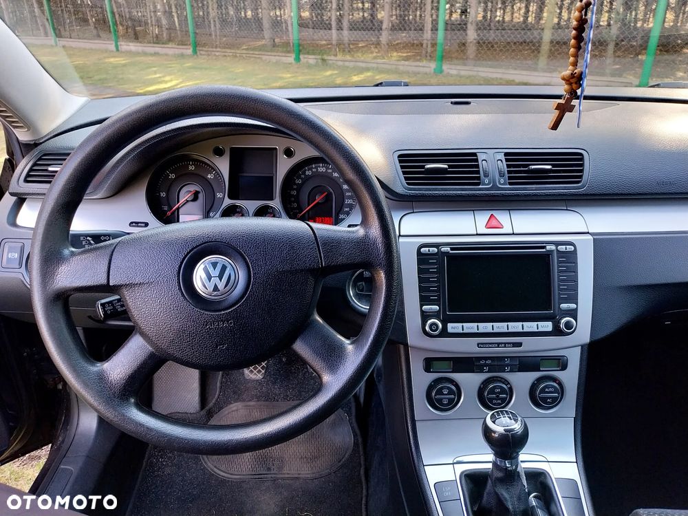 Volkswagen Passat 2.0 TDI Highline - 15