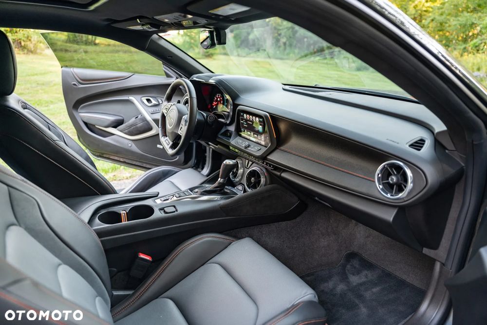 Chevrolet Camaro - 14