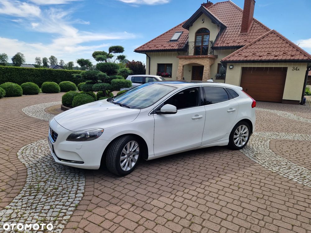 Volvo V40 D2 Momentum - 23