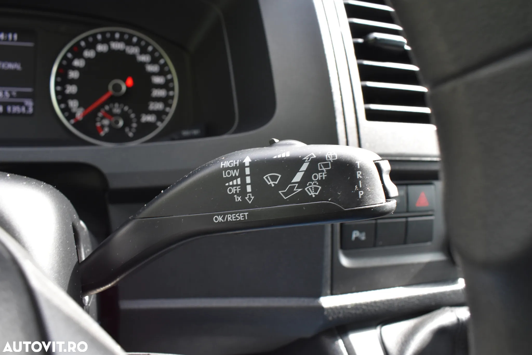 Volkswagen Caravelle T6 2.0 TDI LR Comfortline - 18