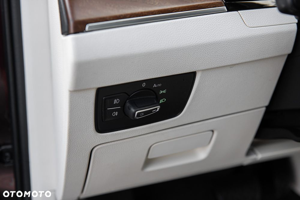 Volkswagen Passat Variant 1.8 TSI (BlueMotion Technology) DSG Comfortline - 19