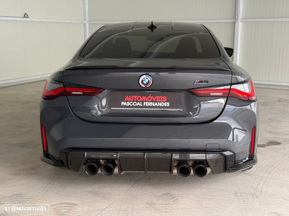 BMW M4 Competition Pack 50 anos M - 12