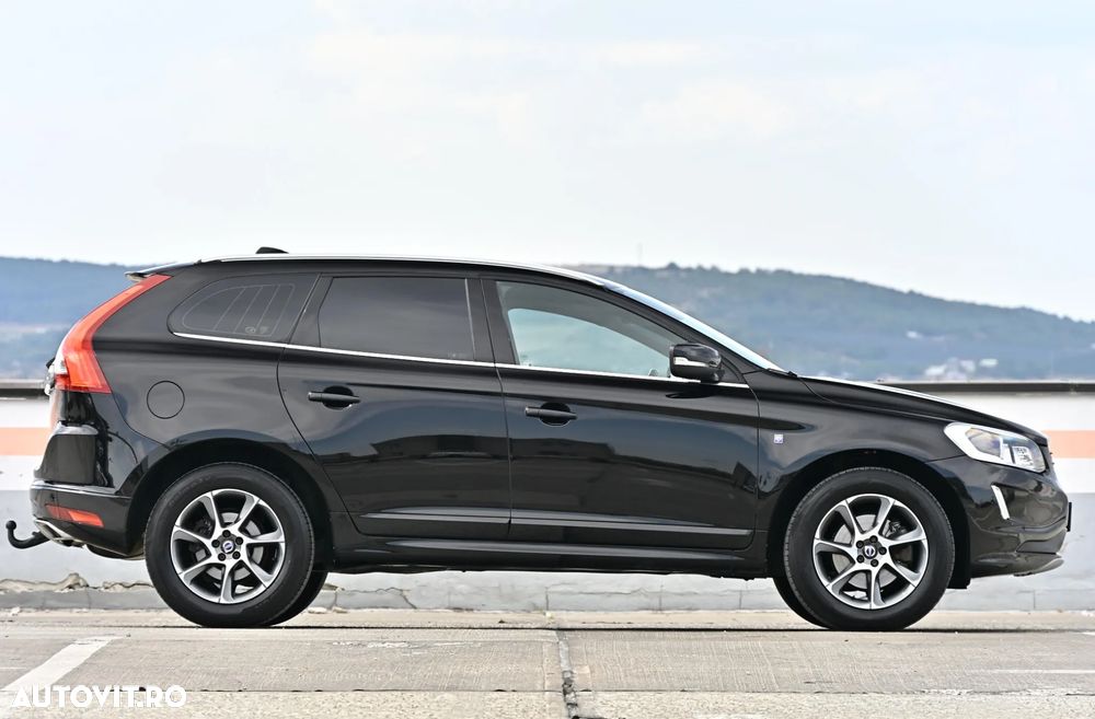 Volvo XC 60 D5 AWD Geartronic Ocean Race - 7