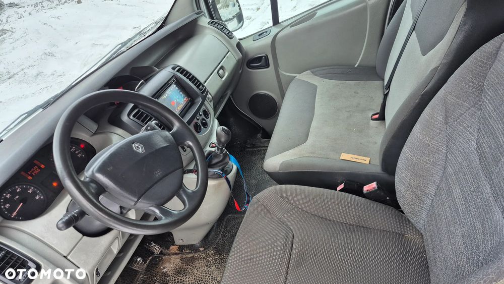 Renault TRAFIC - 5