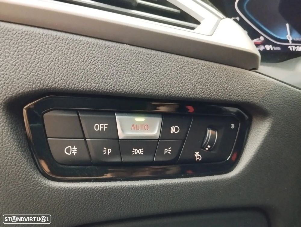 BMW 320 e Touring Corporate Edition Auto - 22