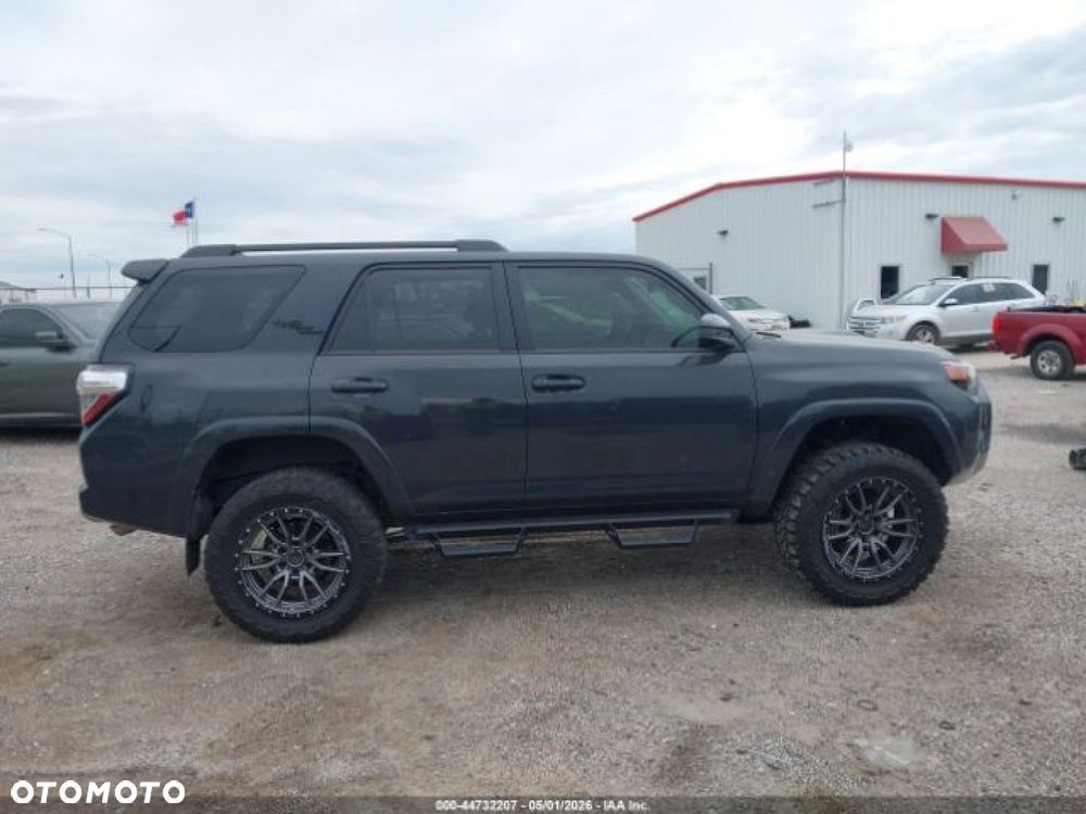 Toyota 4-Runner - 5