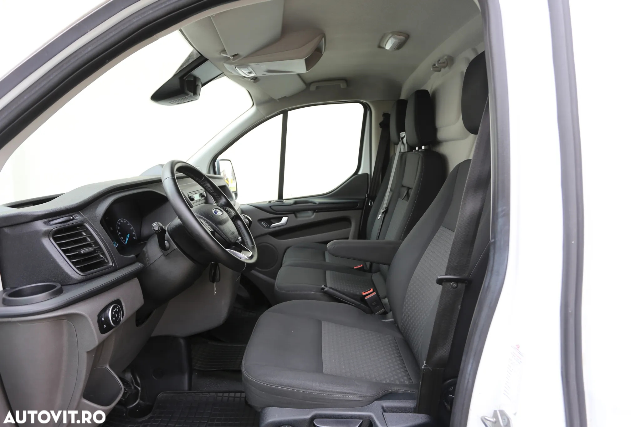 Ford Transit Custom Kombi 340 2.0 EcoBlue 130 CP L2H1 Trend - 19
