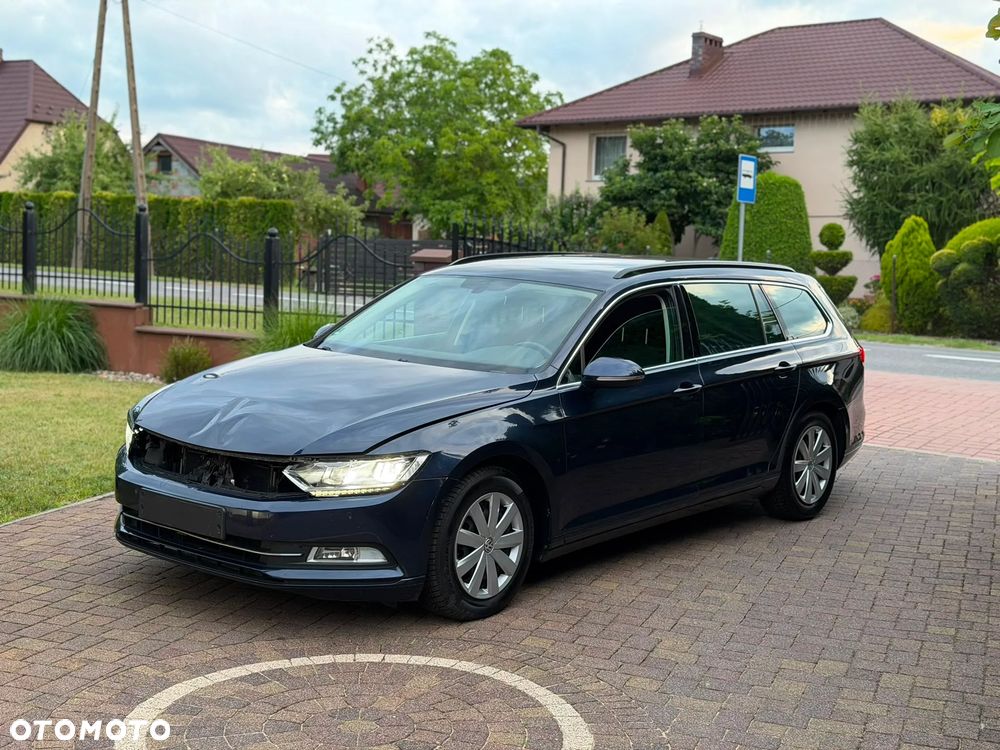 Volkswagen Passat - 15