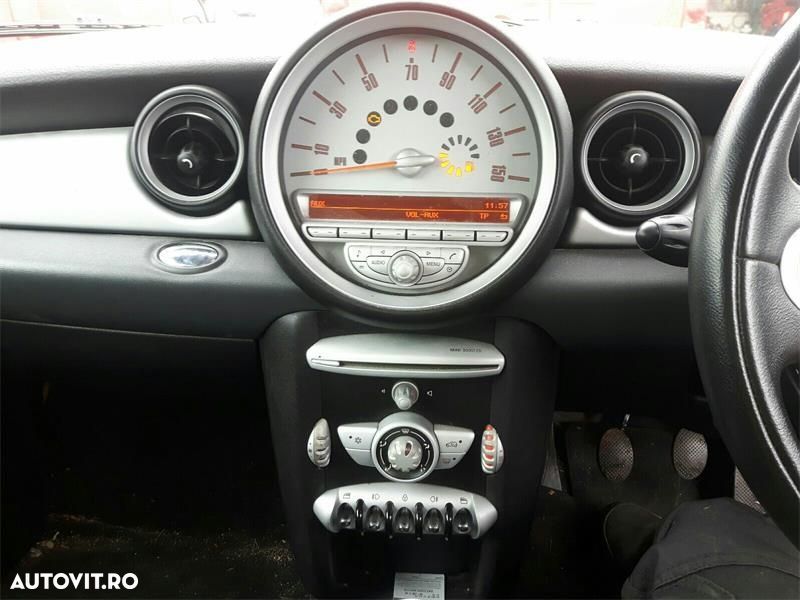 CD player Mini Cooper 2007 Hatchback 1.4 - 9