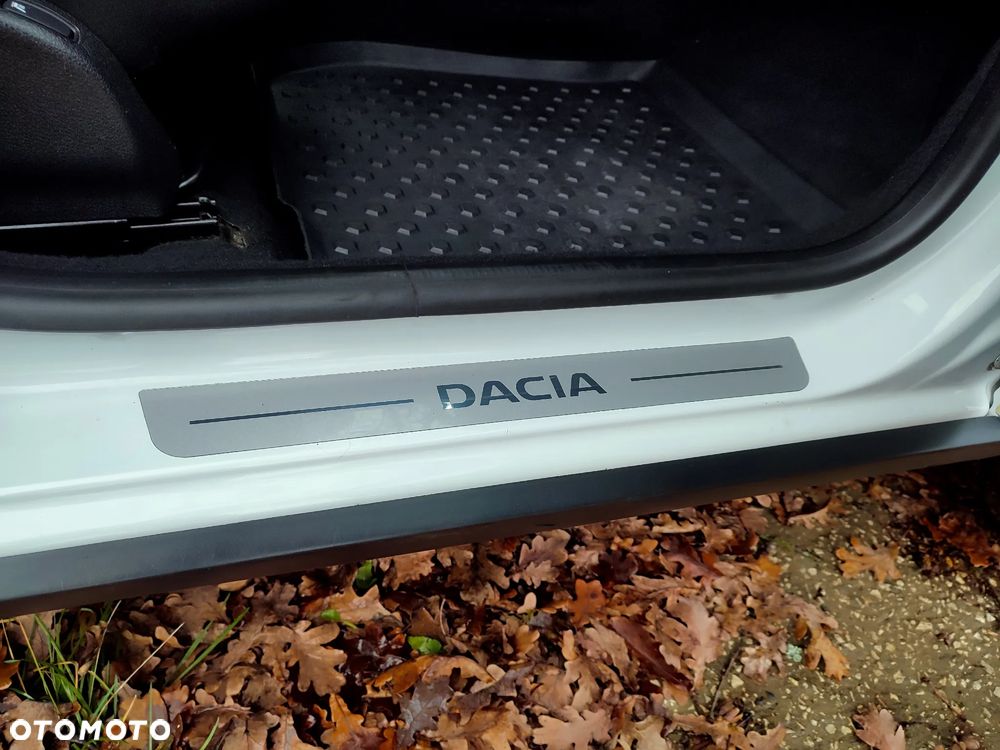 Dacia Logan TCe 90 S&S Stepway Celebration - 27