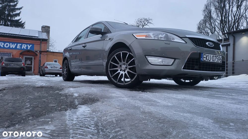 Ford Mondeo 2.5 Black Magic - 28