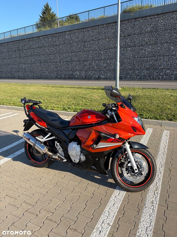 Suzuki GSX - 1