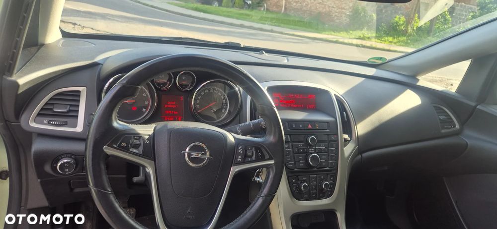 Opel Astra 1.4 T Enjoy - 5