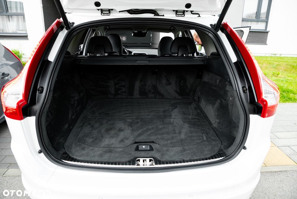 Volvo XC 60 D5 AWD Summum - 15