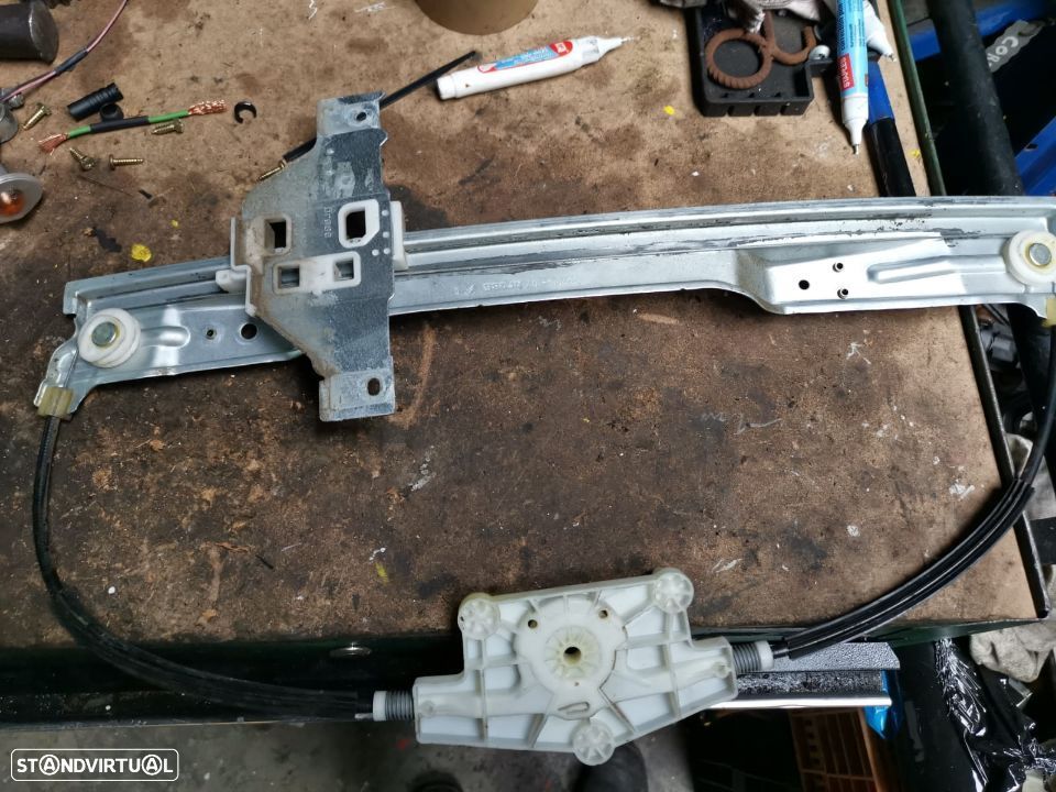 CITROEN C4 ELEVADOR FRENTE DTO E029 - 1