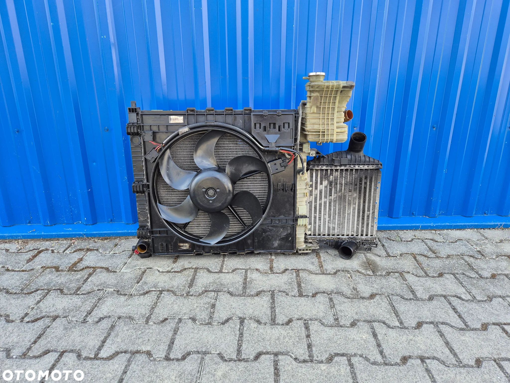 CHŁODNICA WODY + CHŁODNICA POWIETRZA( INTERCOOLER) + WENTYLATOR MB VITO W 638 2.2 CDI - 1