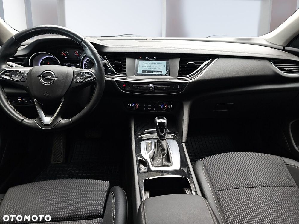 Opel Insignia 2.0 T Elegance S&S - 8