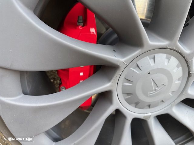 Tesla Model Y Performance Tração Integral - 16