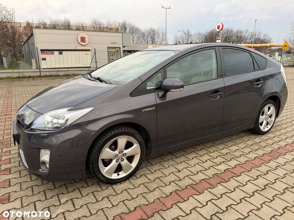 Toyota Prius (Hybrid) Comfort - 10