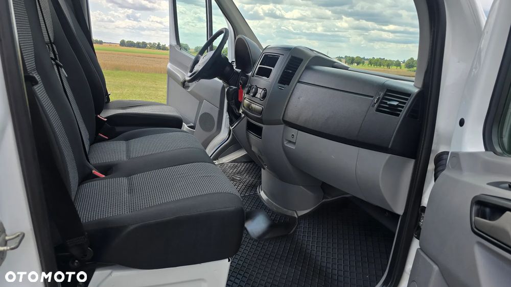 Mercedes-Benz Sprinter 318 - 14