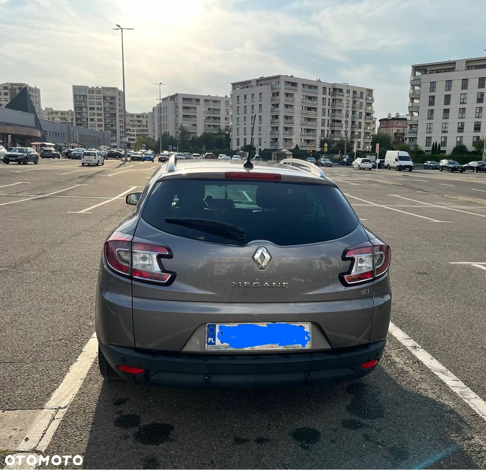 Renault Megane ENERGY dCi 110 Start & Stop Bose Edition - 4
