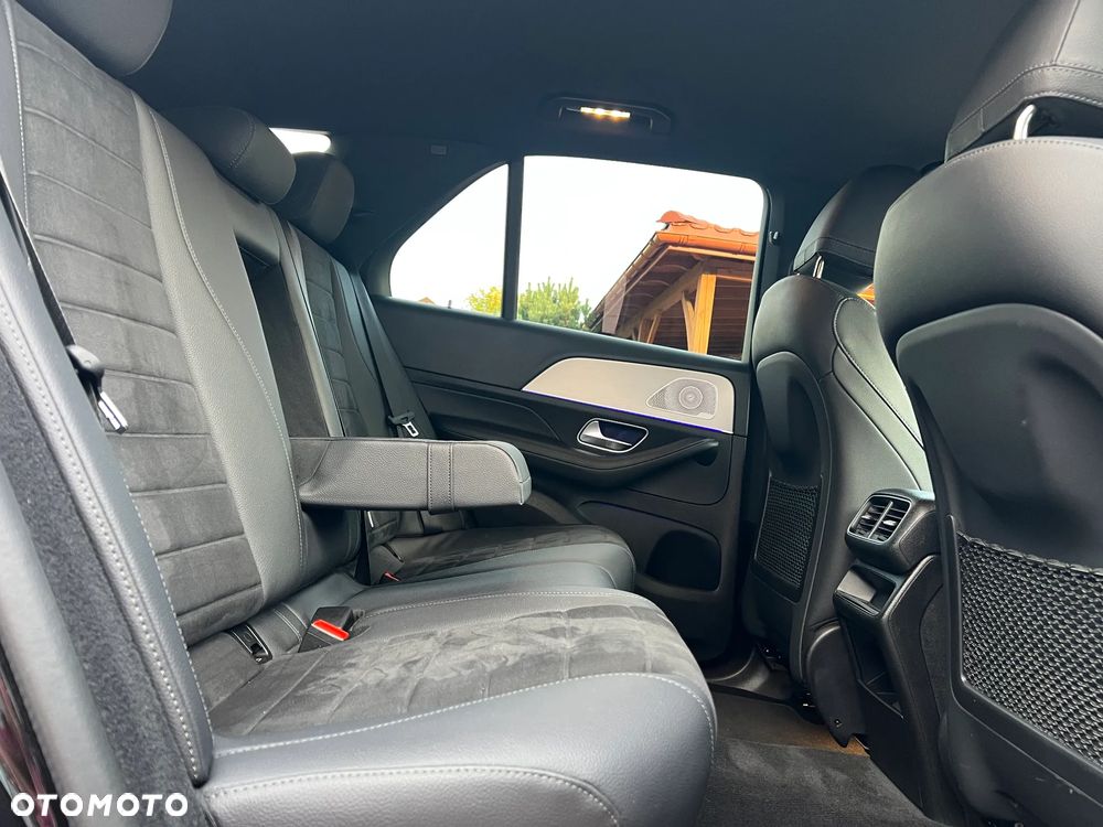 Mercedes-Benz GLE 300 d 4Matic 9G-TRONIC AMG Line - 36