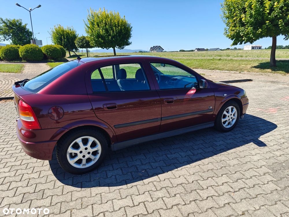 Opel Astra - 8