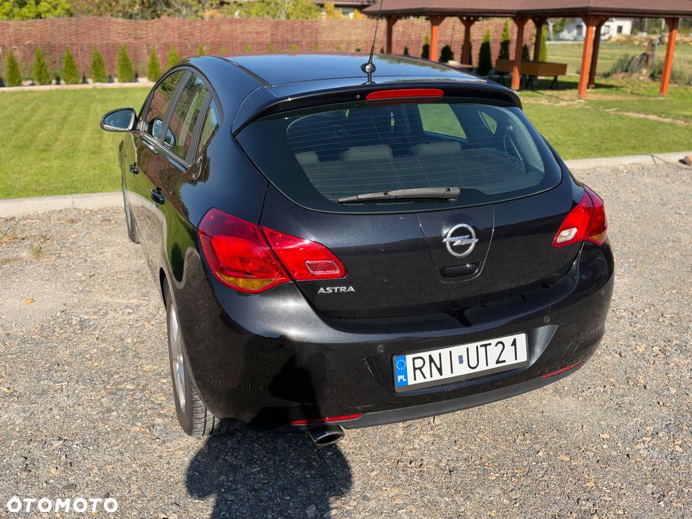 Opel Astra - 8