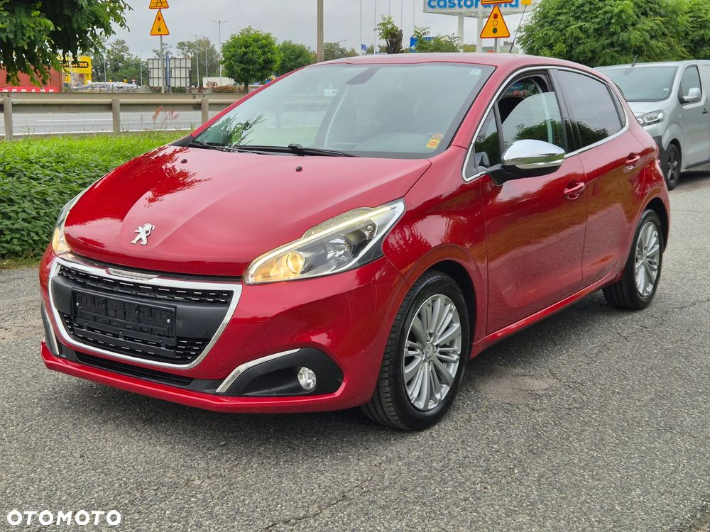 Peugeot 208 1.6 BlueHDi Allure S&S - 18