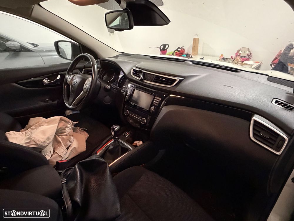 Nissan Qashqai 1.5 dCi 360 - 12