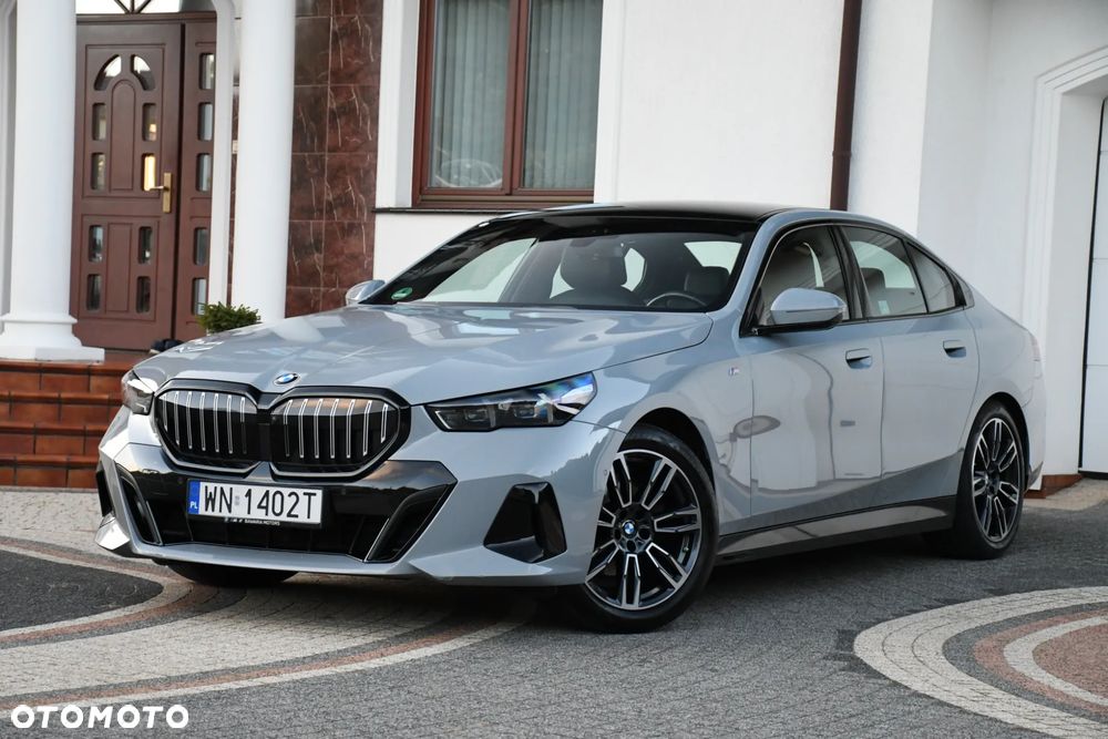 BMW 5 Series 2023 photo 4