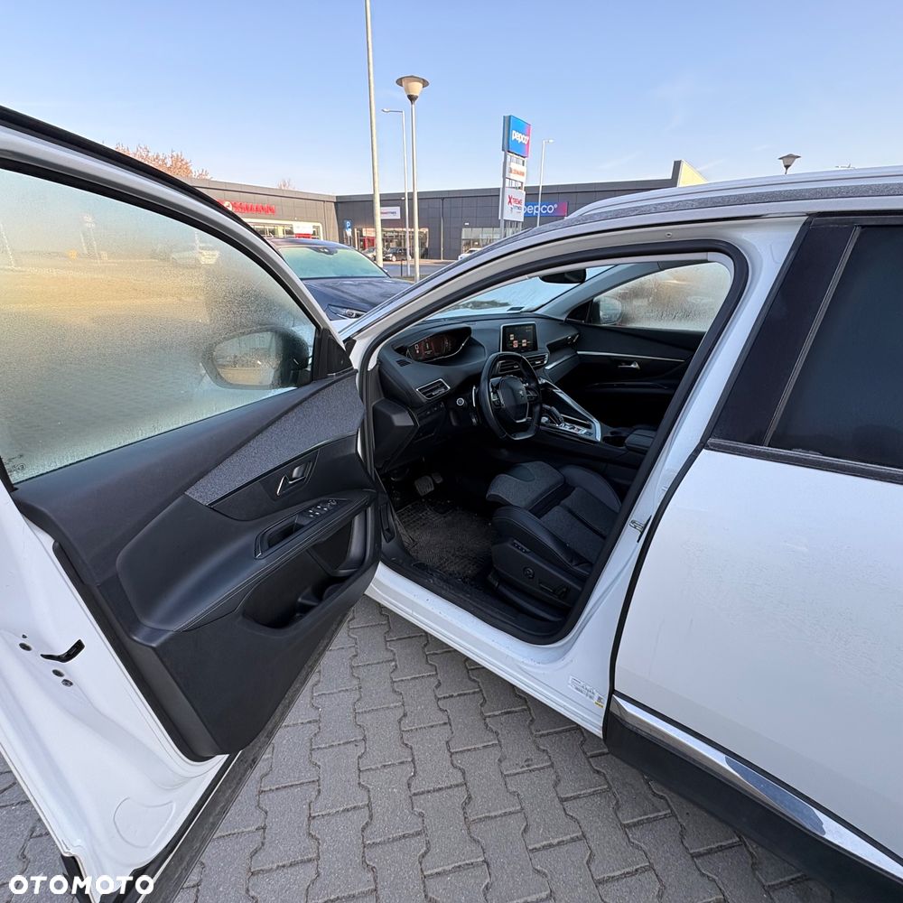 Peugeot 3008 1.2 PureTech GPF Allure S&S EAT8 - 8