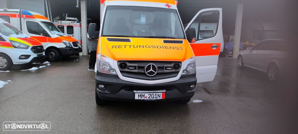 Mercedes-Benz Sprinter - 1