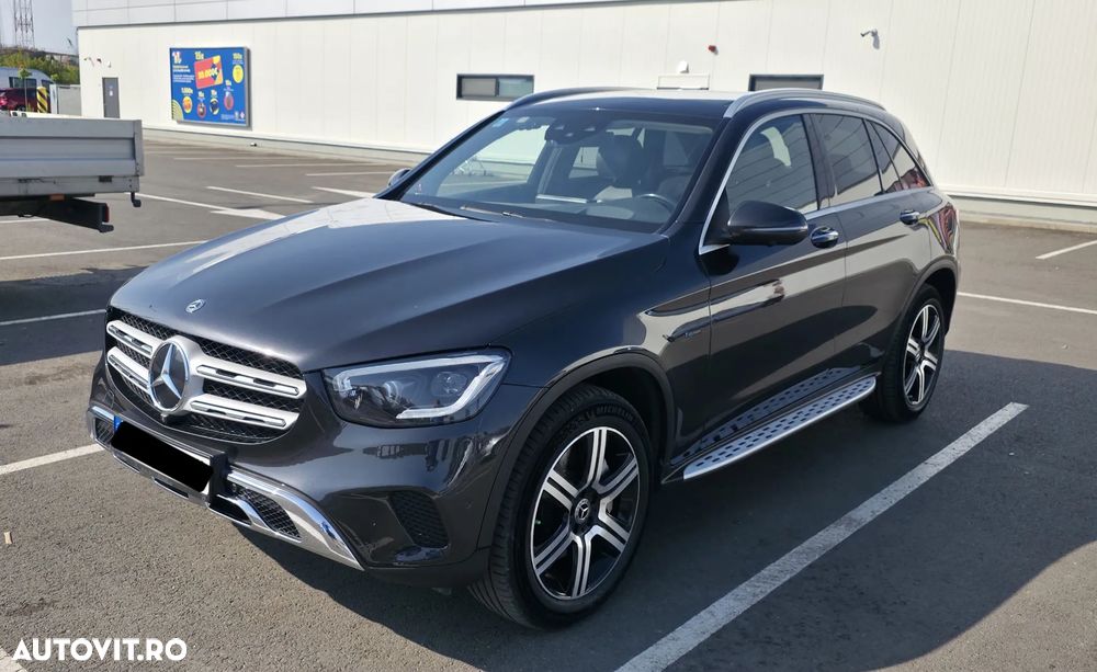 Mercedes-Benz GLC - 1