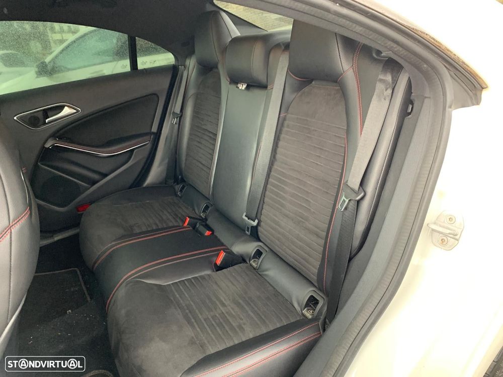 Mercedes-Benz CLA 45 AMG 4-Matic - 20