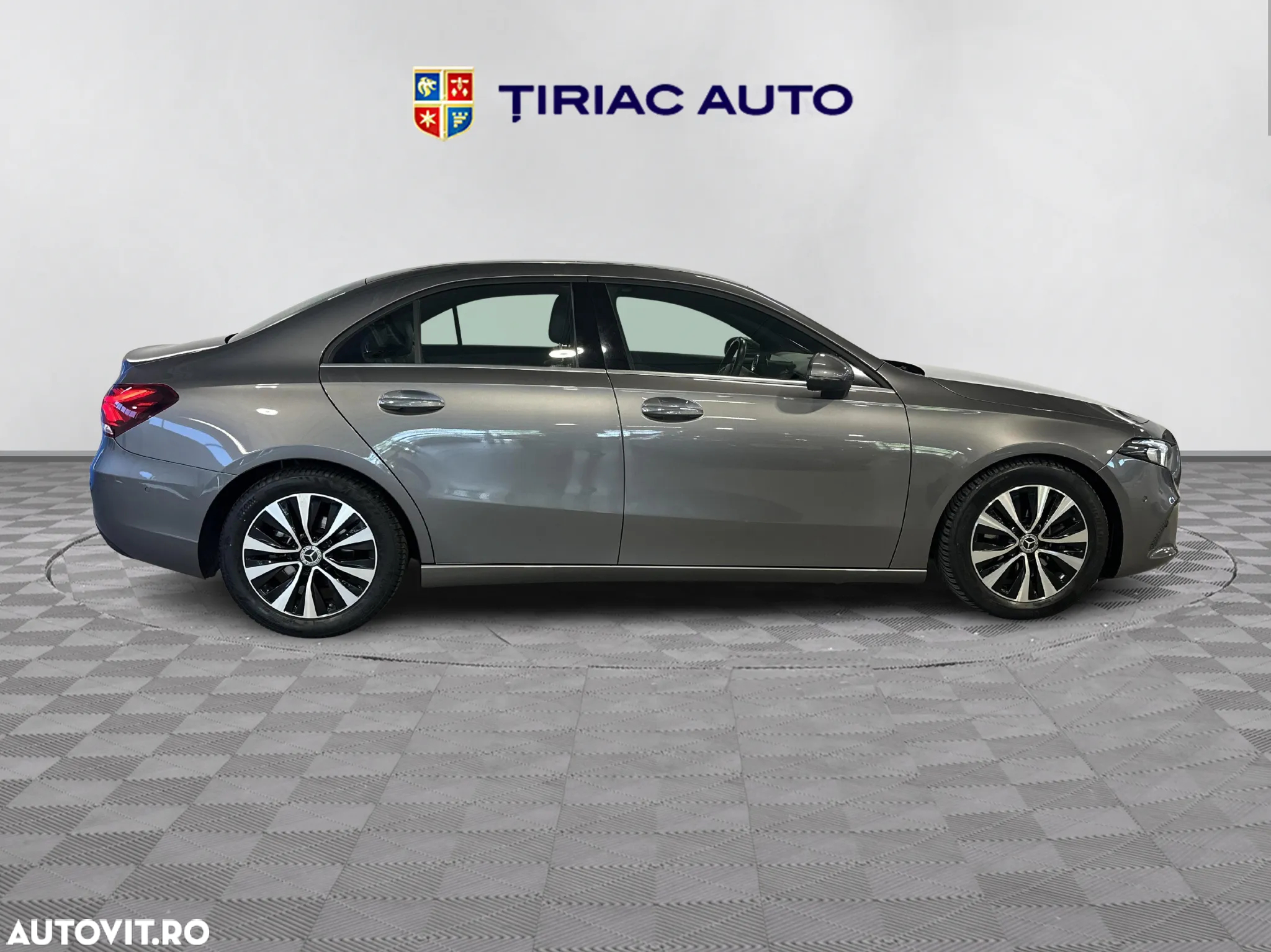Mercedes-Benz A 180 d 8G-DCT - 6