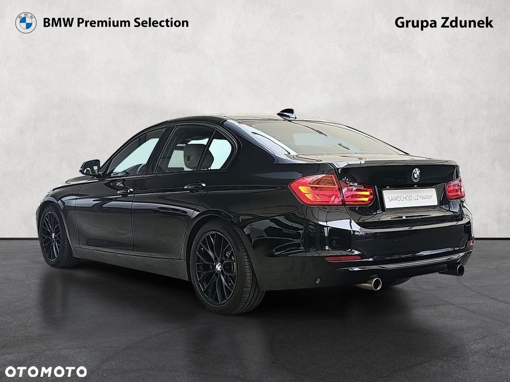 BMW Seria 3 335i xDrive Sport Line - 8