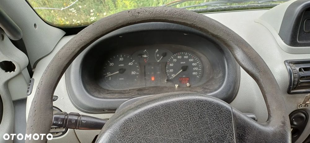 Renault Mascot - 10