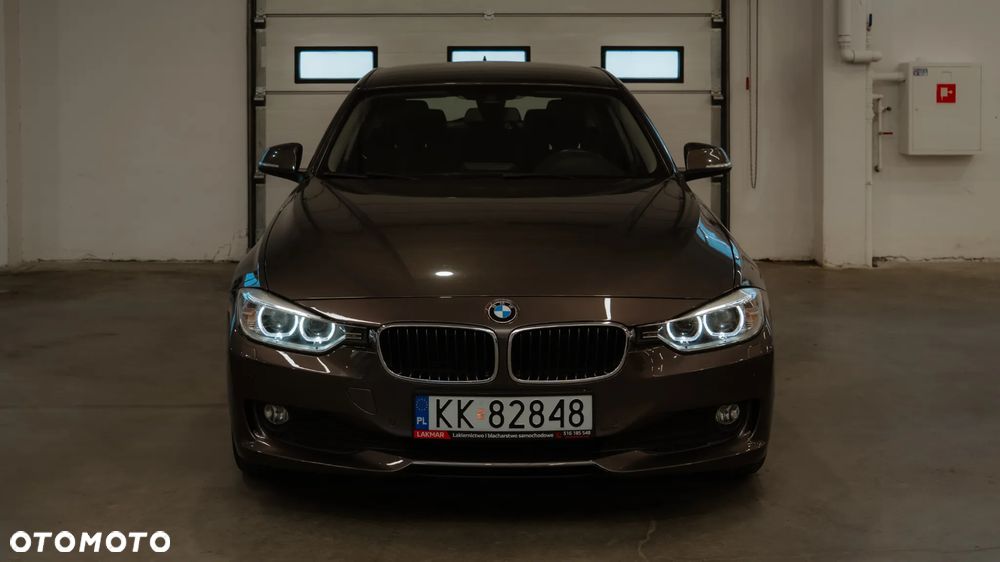BMW Seria 3 318d - 2