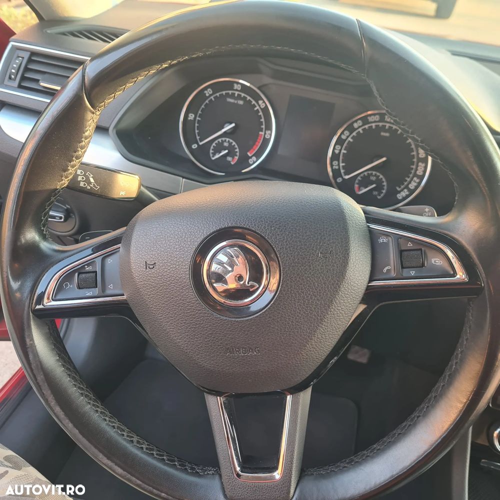 Skoda Superb 2.0 TDI DSG Ambition - 5