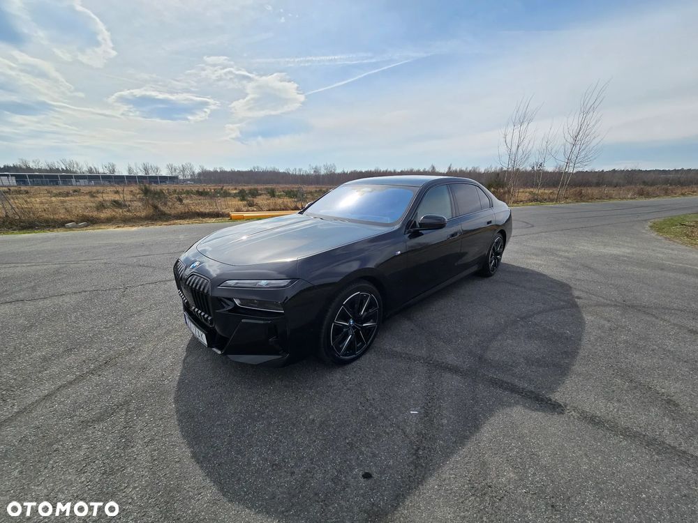BMW Seria 7 - 18