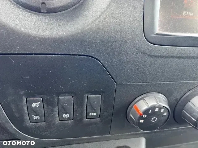 Renault Master skrzynia z windą na bliźniakach 2,3 163 KM klima - 14
